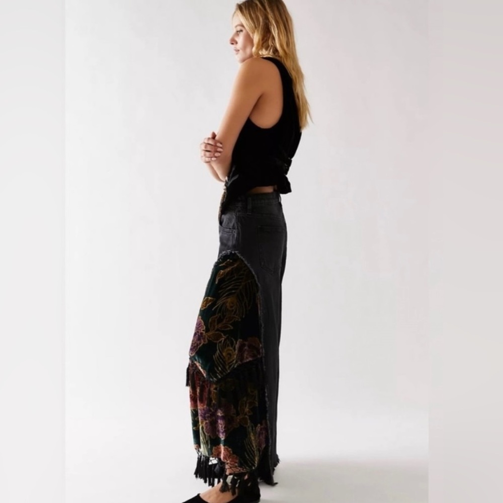 Free People Just Frills Low-Rise Wide-Leg Jeans NWT Size 29 - Picture 2 of 16